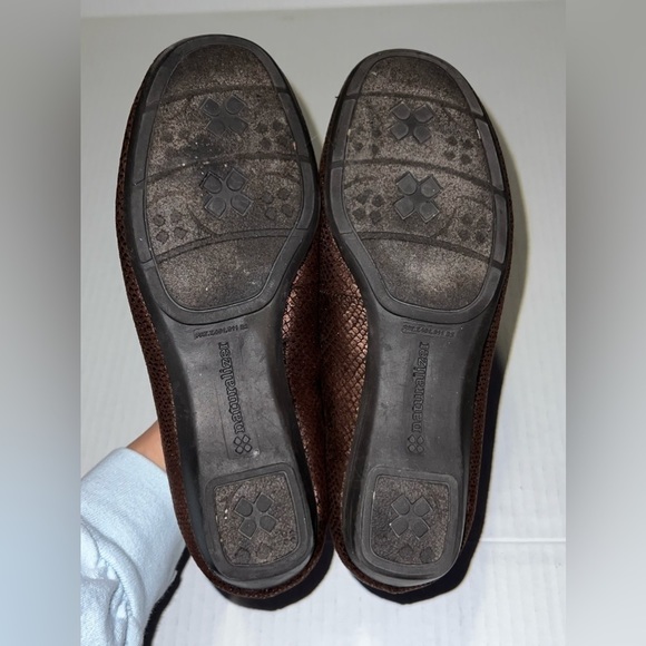 Naturalizer Flats - Picture 5 of 6